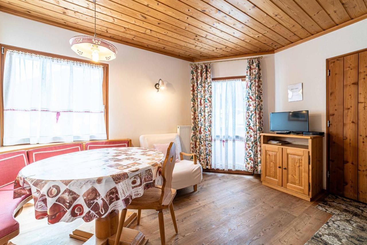 Tabia La Stua Apartman Arabba Kültér fotó